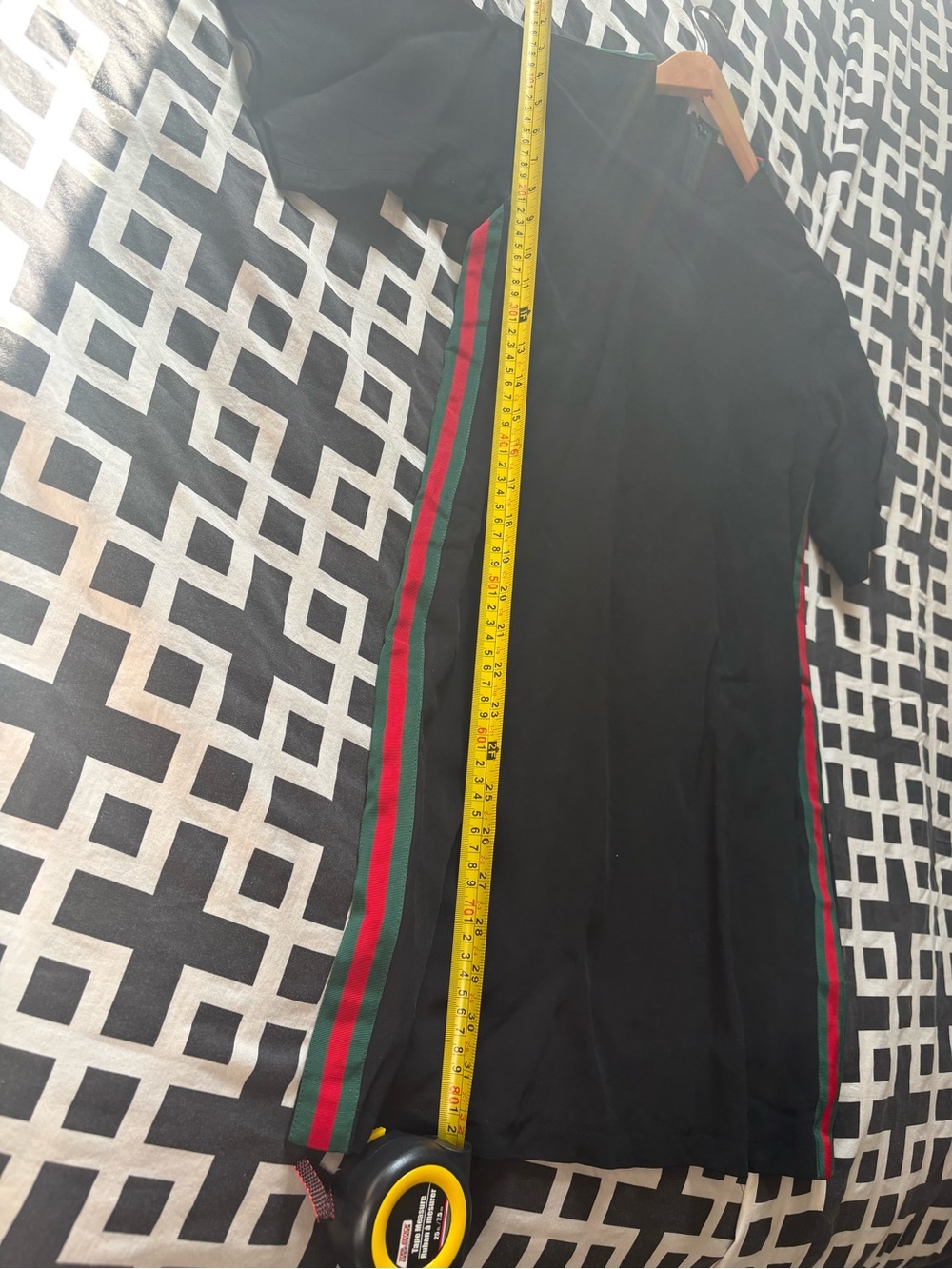 Gucci Black Short Sleeves dress with Red and Green Shoulder Stripes - Picture 6 of 7
